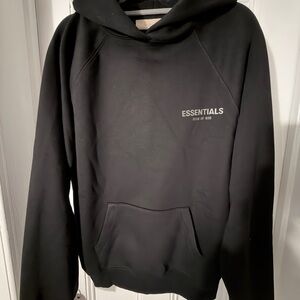 Essentials Hoodie | New with tags | Sz-Large
#essentials #fearofgod #black #nwt